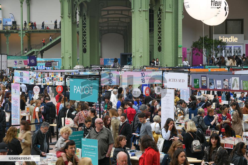 Paris Book Festival Ends On A High Note - France