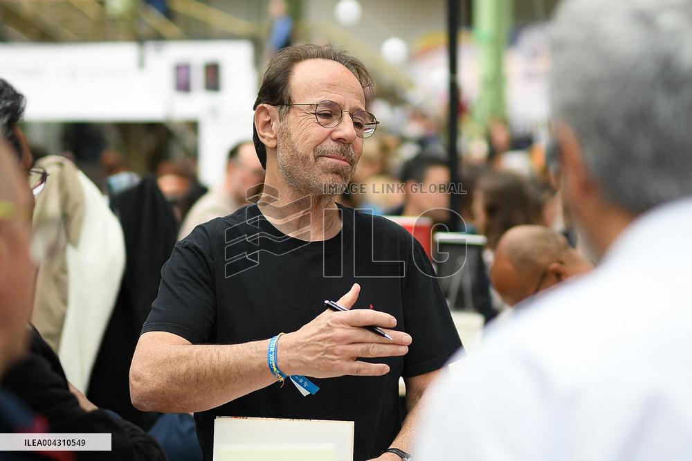 Paris Book Festival Ends On A High Note - France