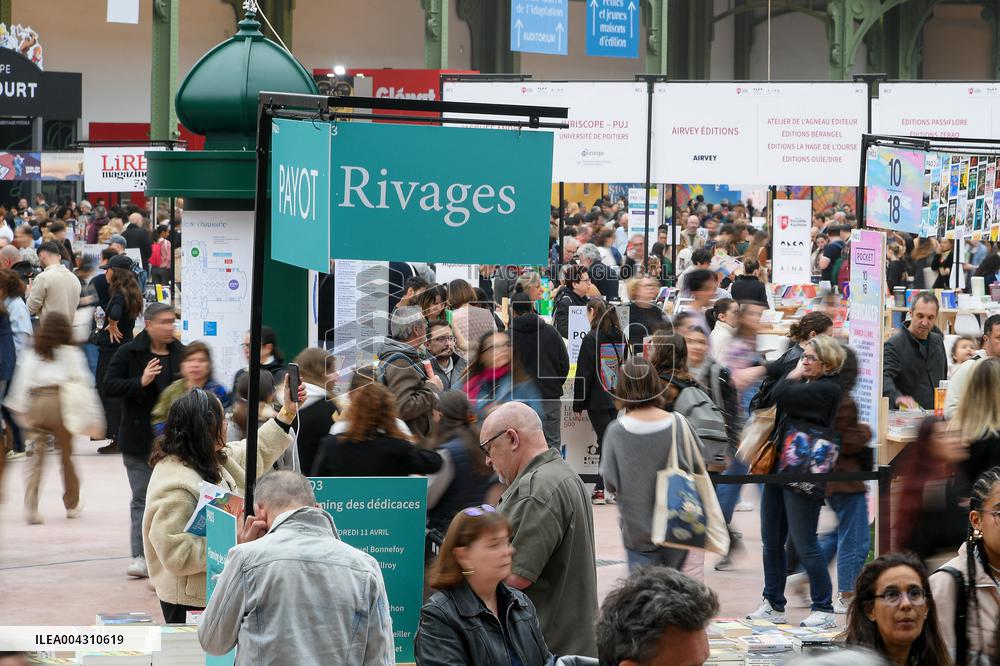Paris Book Festival Ends On A High Note - France