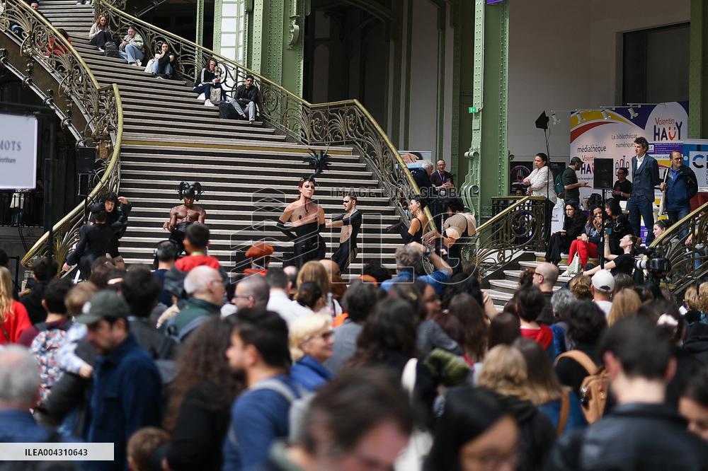 Paris Book Festival Ends On A High Note - France