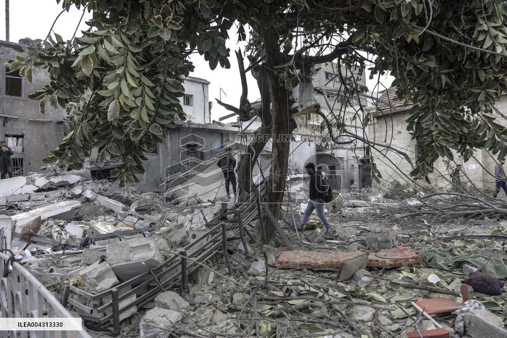 Strikes on Gaza Baptist Hospital