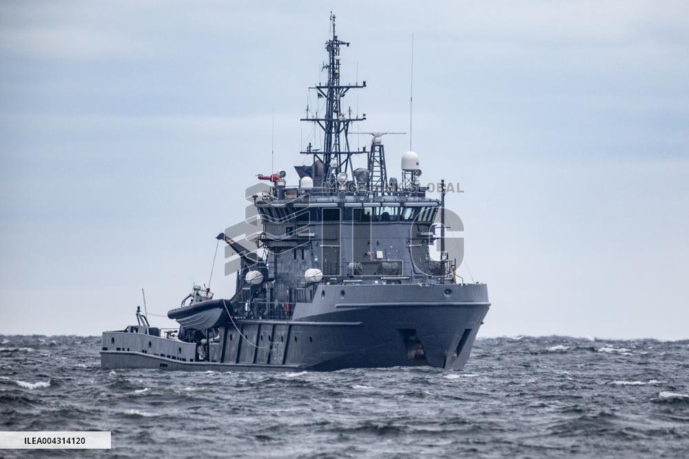 Estonian navy detains Russian 'shadow fleet' oil tanker