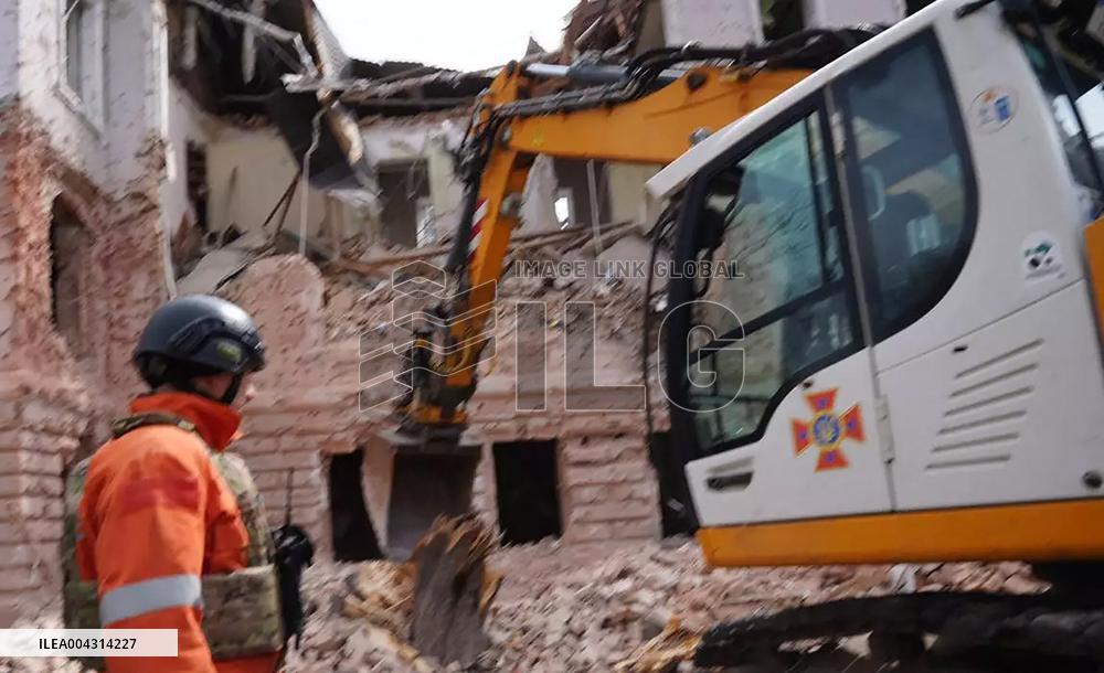 Russian Strike on Sumy Northeastern Ukraine Killed 34 People - Ukraine