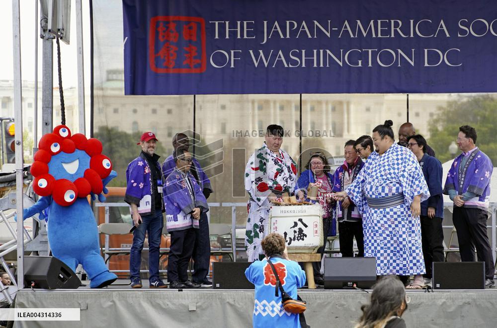 2025 World Expo mascot Myaku-Myaku in Washington