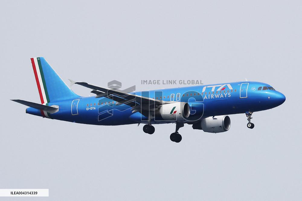 Airbus with ITA Airways and Lufthansa Livery - Italy