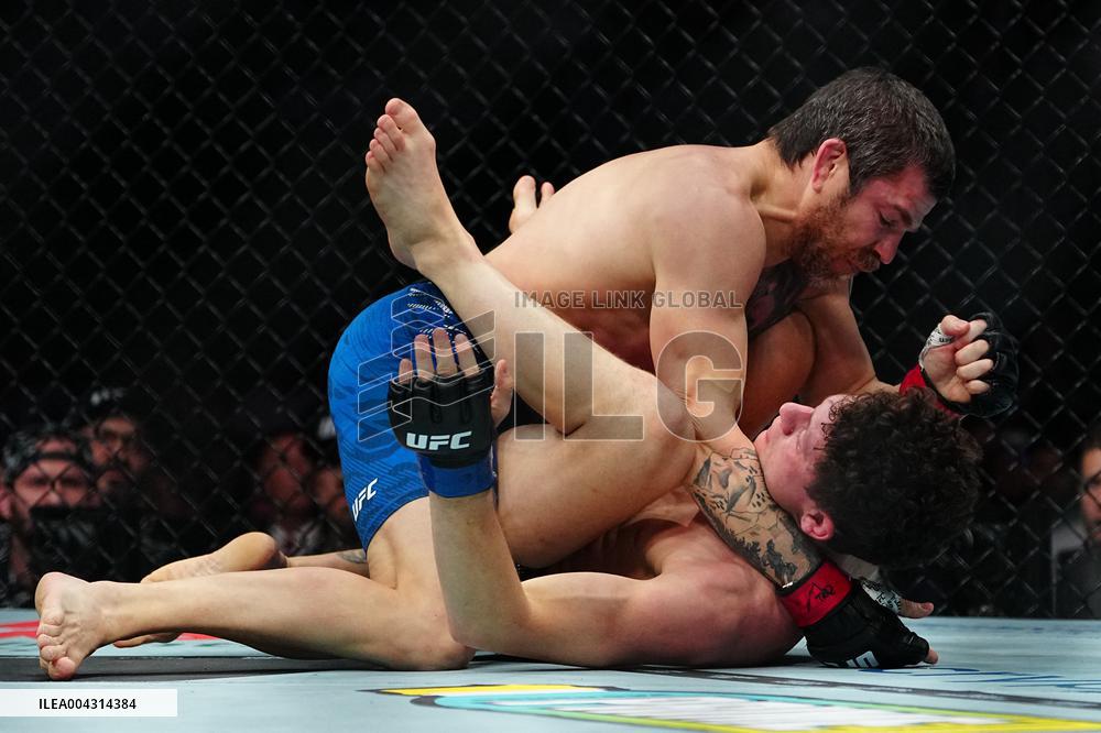 UFC 314 - Volkanovski vs Lopes