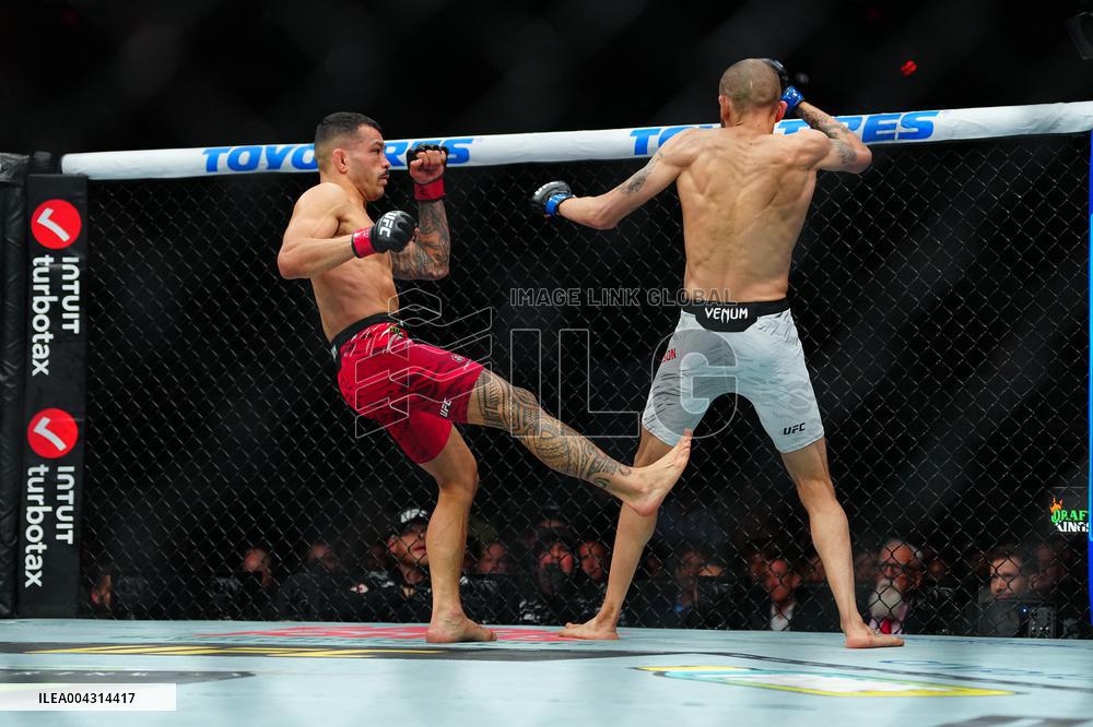 UFC 314 - Volkanovski vs Lopes