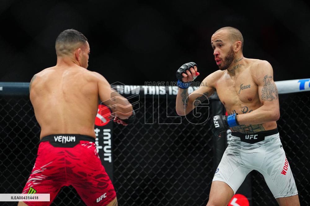 UFC 314 - Volkanovski vs Lopes