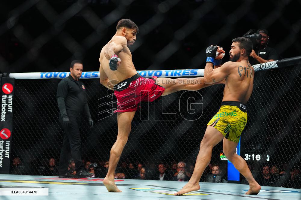 UFC 314 - Volkanovski vs Lopes