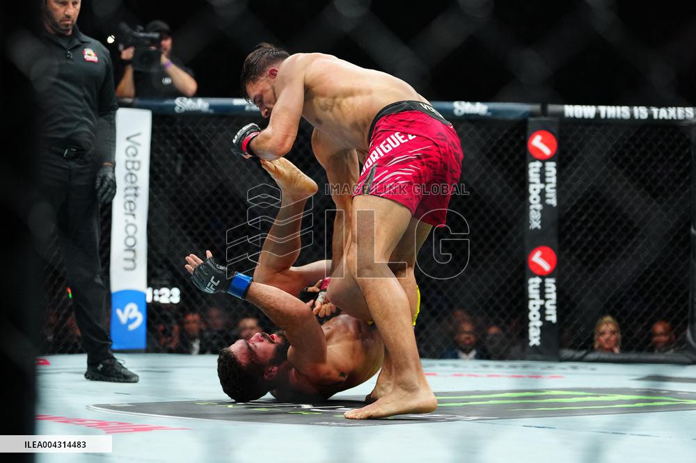 UFC 314 - Volkanovski vs Lopes