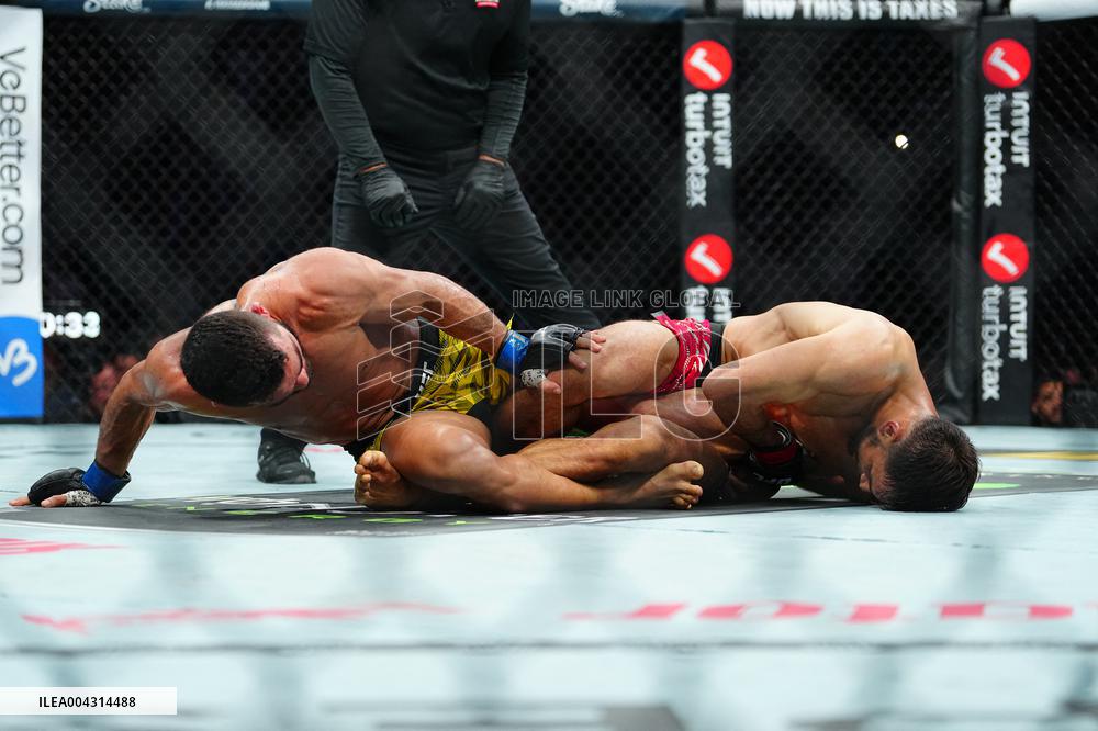 UFC 314 - Volkanovski vs Lopes