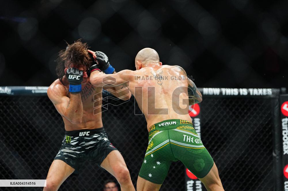 UFC 314 - Volkanovski vs Lopes