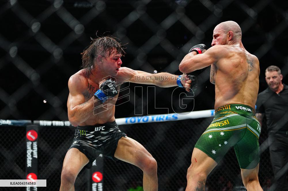 UFC 314 - Volkanovski vs Lopes