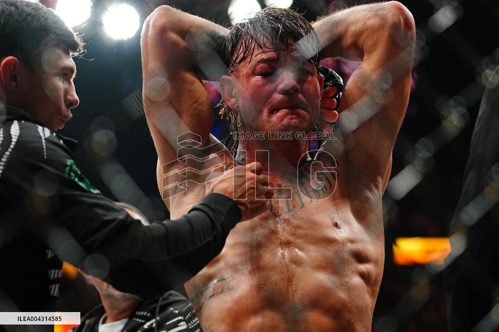 UFC 314 - Volkanovski vs Lopes