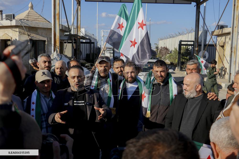 Spanish Muslims retrace 500-year-old pilgrimage route to Mecca on horseback arrive in Syria