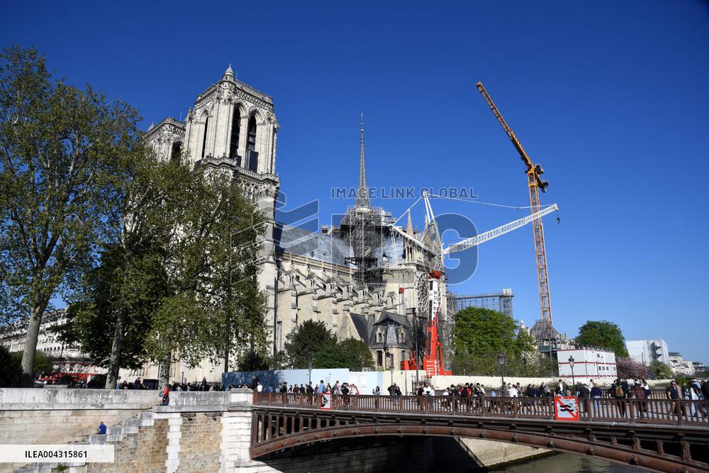 Illustration - Notre Dame de Paris Reopens to Public