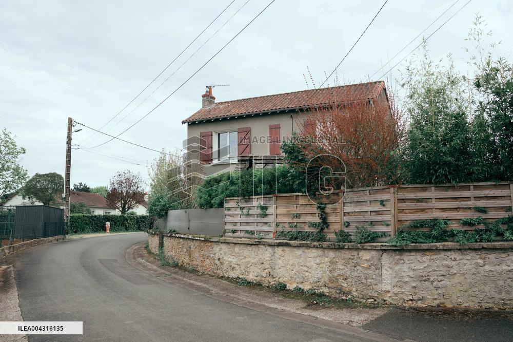 House of missing jogger Agathe Hilairet - Vivonne AJ
