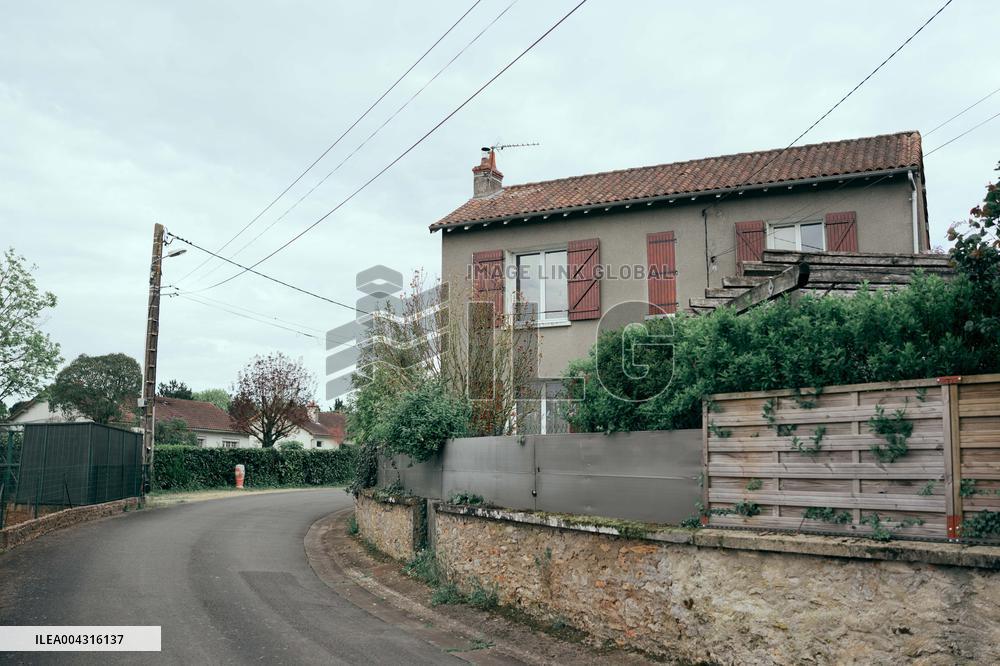House of missing jogger Agathe Hilairet - Vivonne AJ