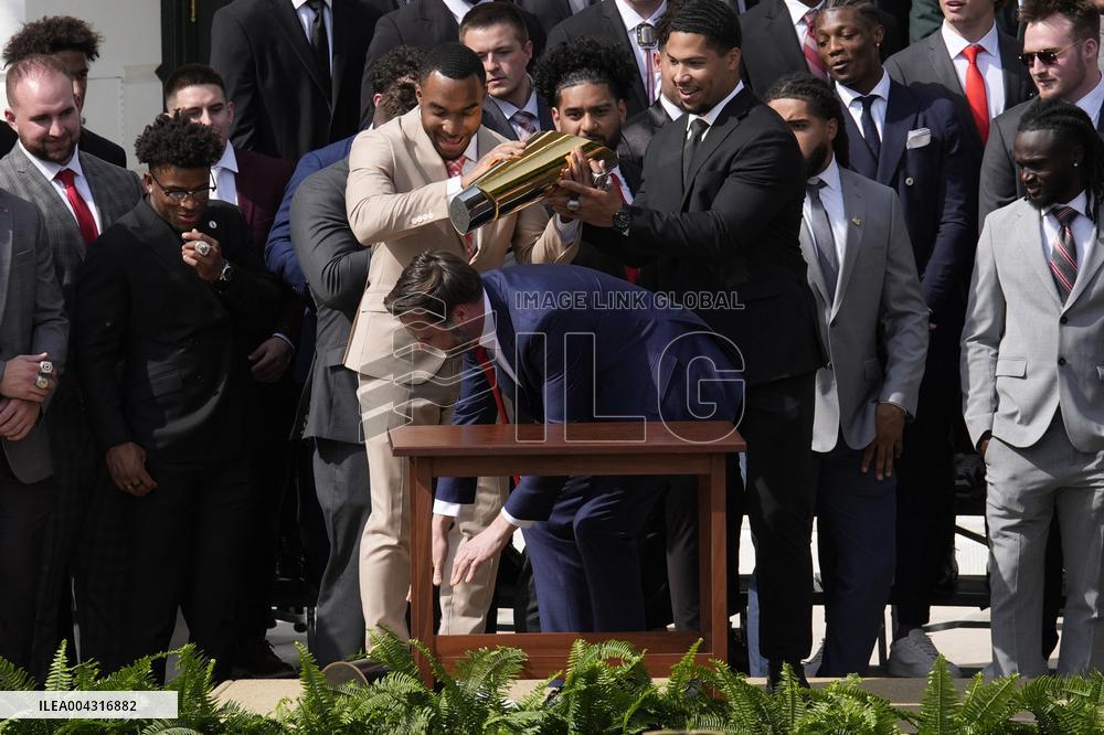 Donald Trump welcomes College Football Champions - Washington