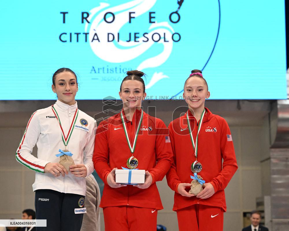 ALTRO - Ginnastica - Trophy Artistic Gymnastics