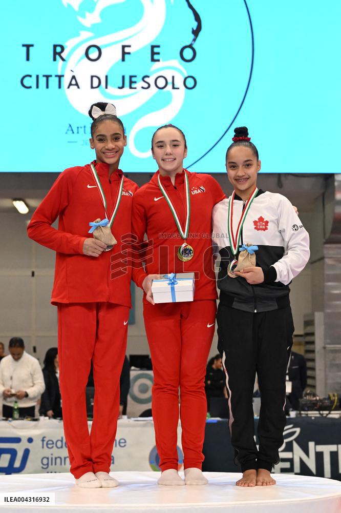 ALTRO - Ginnastica - Trophy Artistic Gymnastics