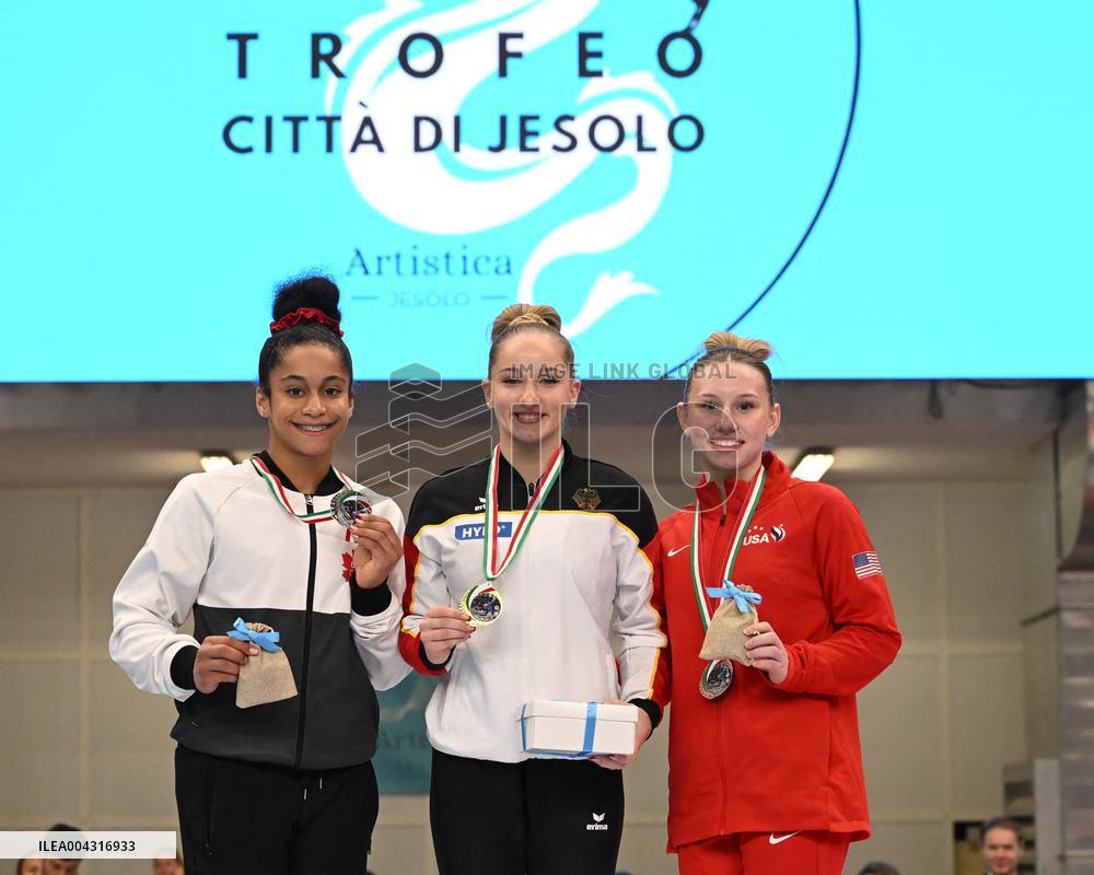 ALTRO - Ginnastica - Trophy Artistic Gymnastics