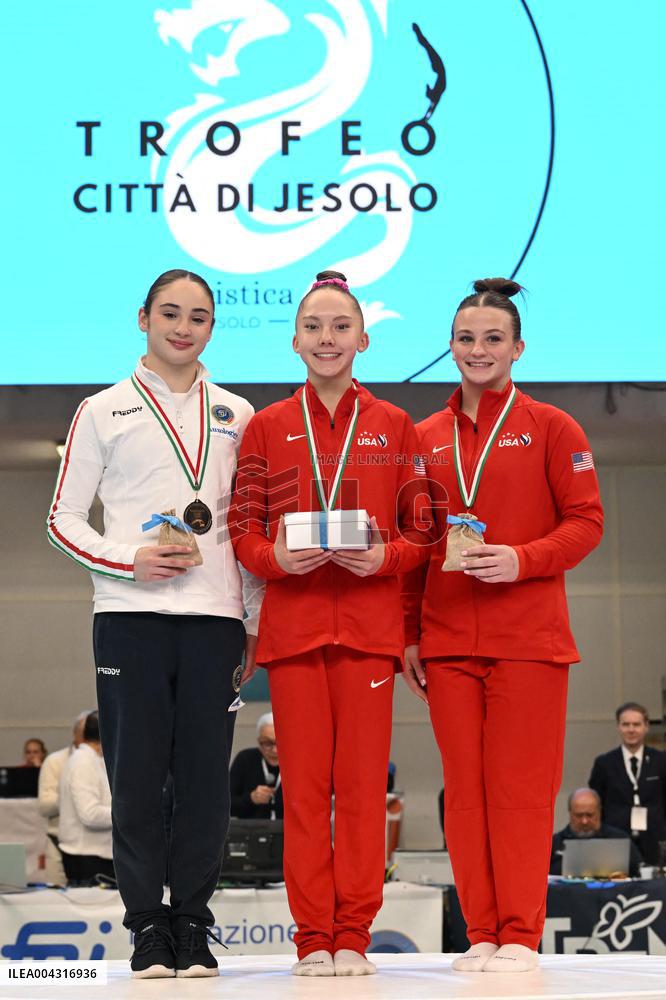 ALTRO - Ginnastica - Trophy Artistic Gymnastics