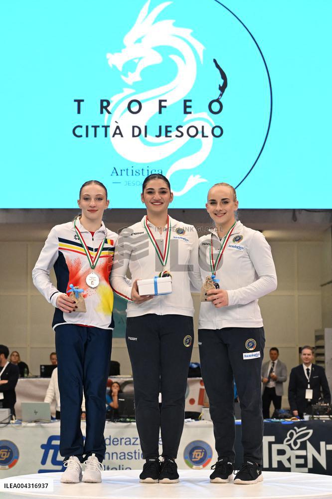 ALTRO - Ginnastica - Trophy Artistic Gymnastics