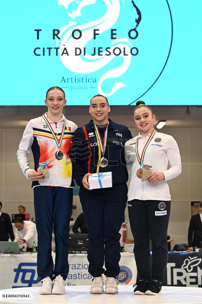 ALTRO - Ginnastica - Trophy Artistic Gymnastics