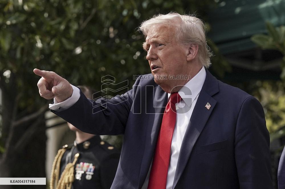 President Trumpwith the College Football National Champions Ohio State University