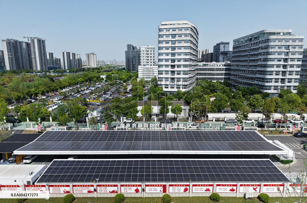 A Smart Energy Comprehensive Demonstration Supercharger Station in Hangzhou