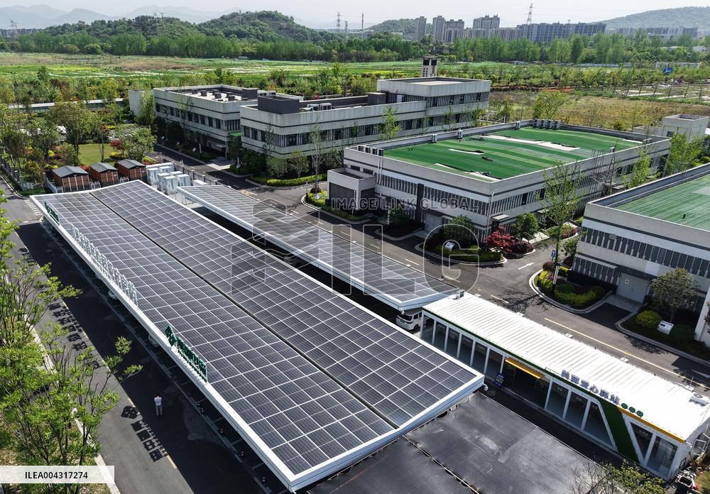 A Smart Energy Comprehensive Demonstration Supercharger Station in Hangzhou