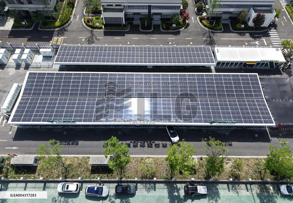 A Smart Energy Comprehensive Demonstration Supercharger Station in Hangzhou