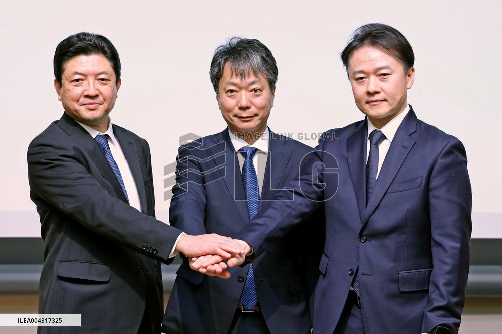 Aeon, Tsuruha HD, and WelciaHD 3-company business integration press conference