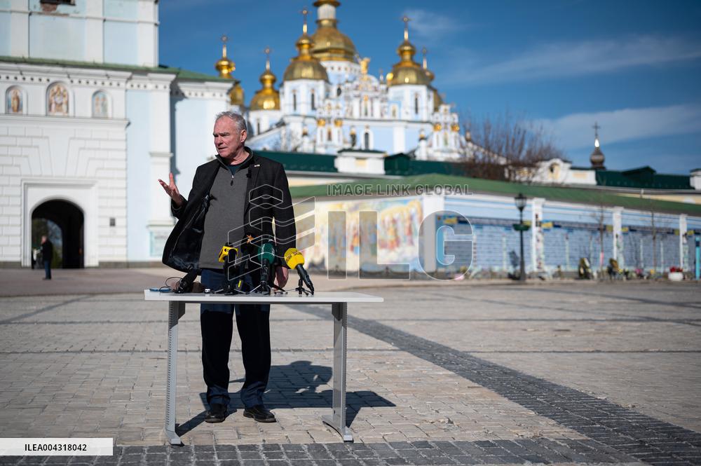 News conference of US Senator Tim Kaine in Kyiv