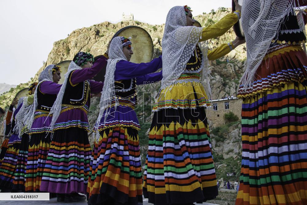 Kurdish Women Celebrate Hezar-Daf Festival - Iran