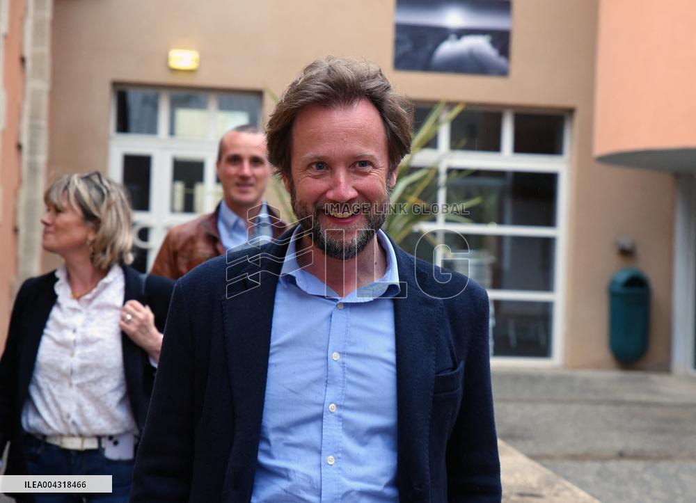 Socialist Deputy Boris Vallaud Meets Supporters in Langon