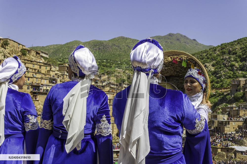 Kurdish Women Celebrate Hezar-Daf Festival - Iran