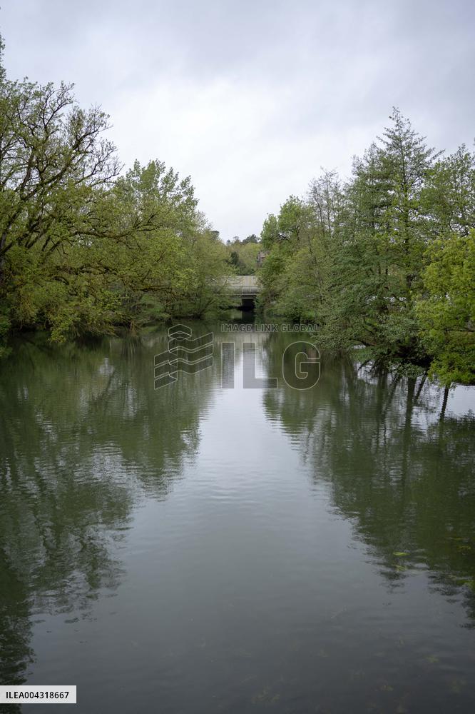 Illustration of views of Vivonne AJ