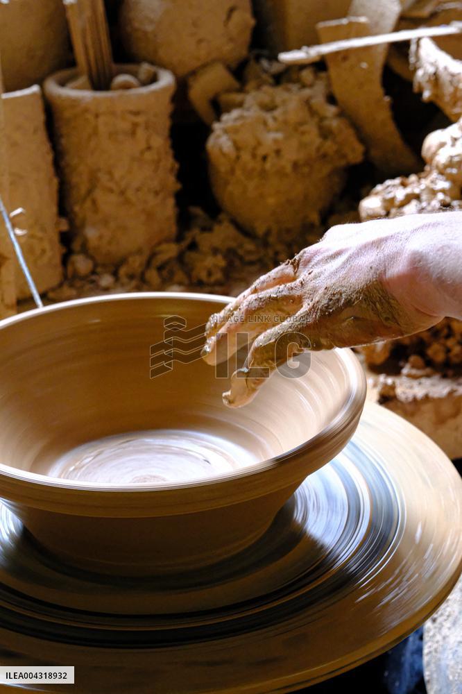 The Not Freres Pottery - Mas Saintes Puelles