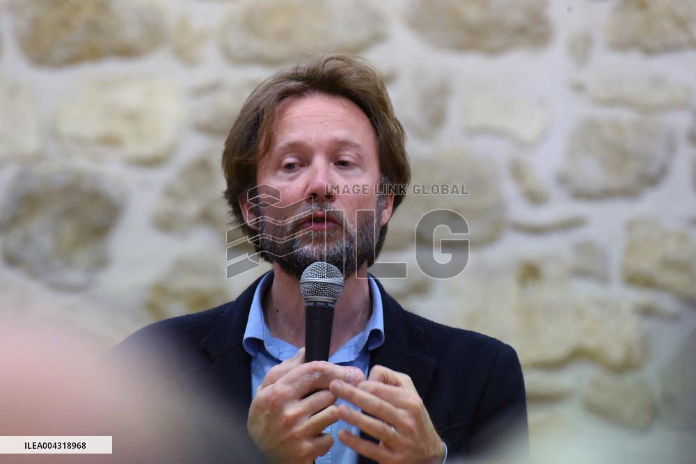 Socialist Deputy Boris Vallaud Meets Supporters in Langon