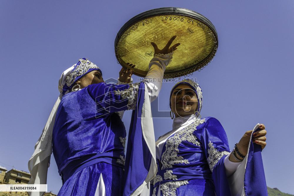Kurdish Women Celebrate Hezar-Daf Festival - Iran