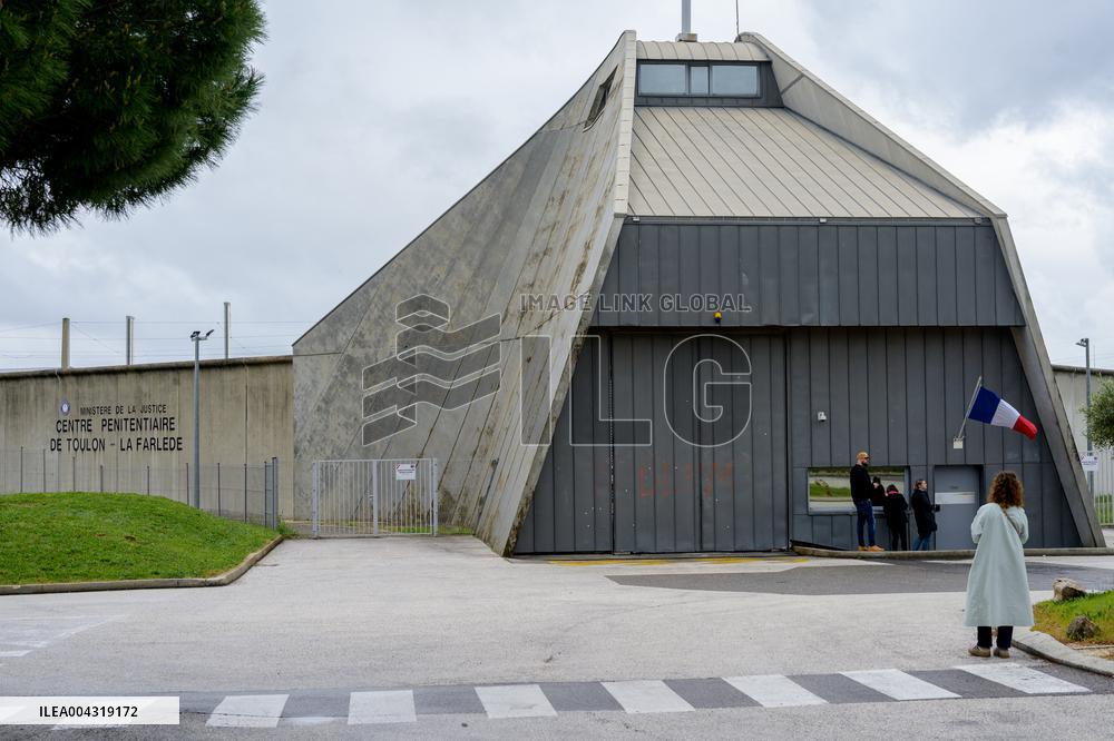 Toulon penitentiary center targeted by Kalashnikov shots