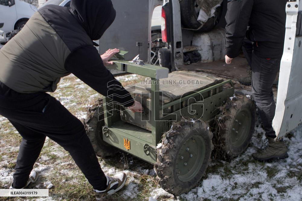 Large-scale trials of ground-based robots by Brave1 Cluster in Kyiv regionLarge-scale trials of ground-based robots by Brave1 Cl