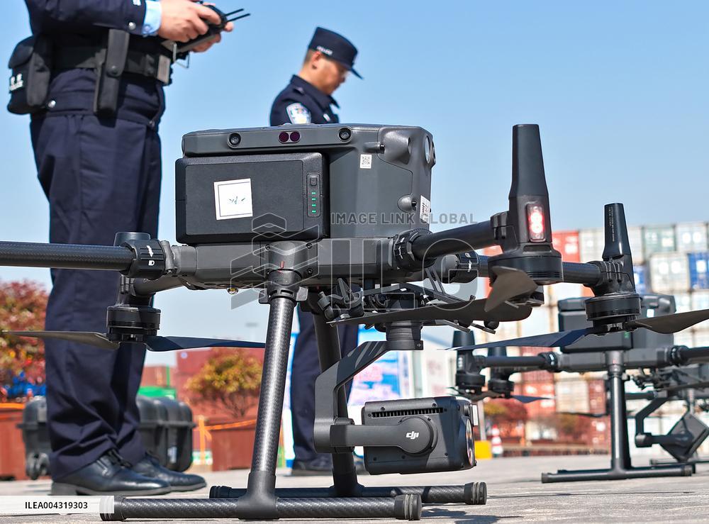 2025 Sea land Air Joint Law Enforcement Operation in Qingdao