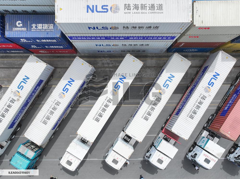 China launches first cross-region hydrogen heavy-duty truck route