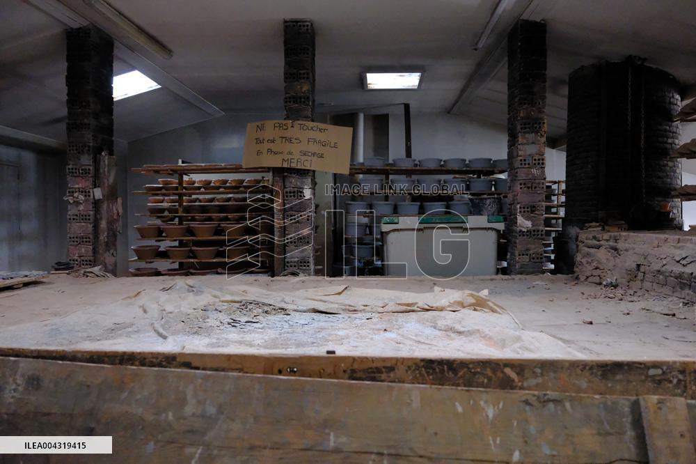 The Not Freres Pottery - Mas Saintes Puelles