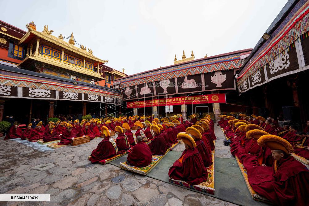 onks at the award ceremony of degree of Geshe Lharampa - Lhasa