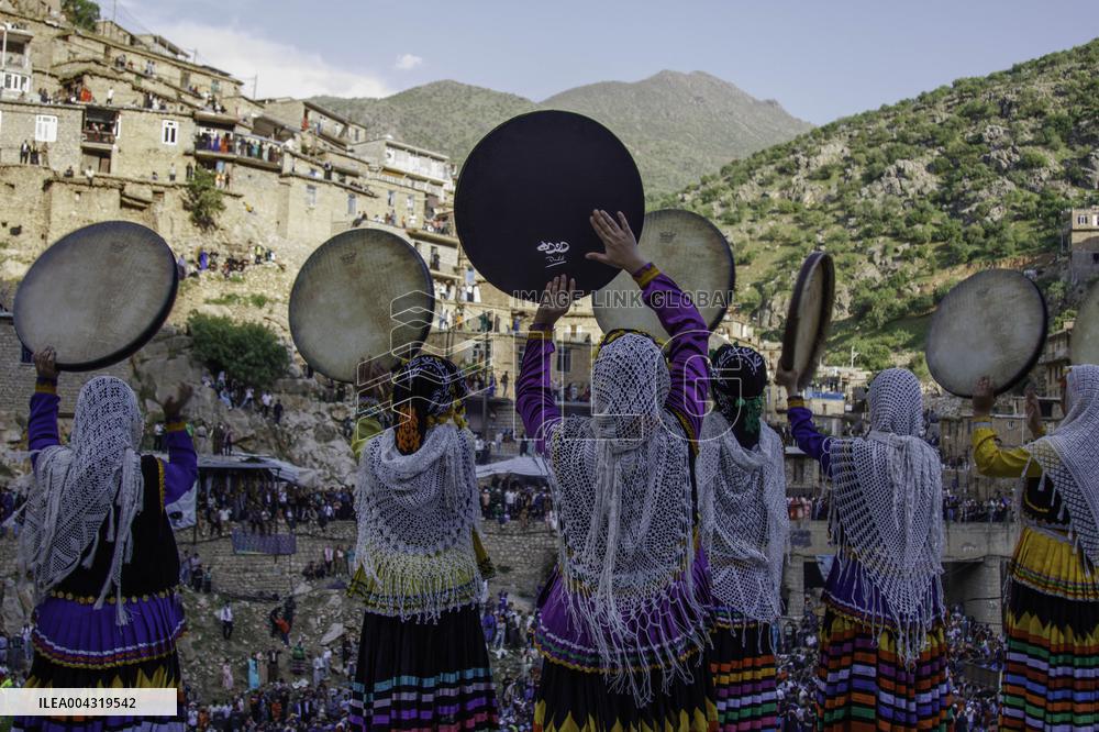 Kurdish Women Celebrate Hezar-Daf Festival - Iran