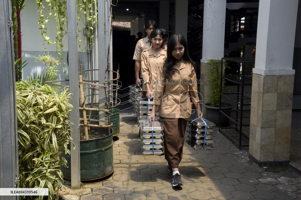 Government Funds Child Meal Project in Indonesia